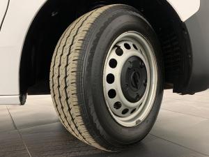 Opel Vivaro Cargo 2.0TD P/V - Image 16