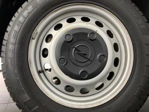 Opel Vivaro Cargo 2.0TD P/V - Image 17