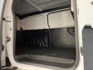 Opel Vivaro Cargo 2.0TD P/V - Image 9
