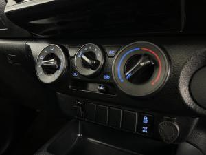 Toyota Hilux 2.4 GD-6 RB RaiderE/CAB - Image 6