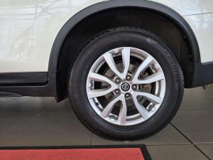 Nissan X Trail 2.5 Acenta 4X4 CVT - Image 10