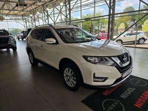 Nissan X Trail 2.5 Acenta 4X4 CVT - Image 17