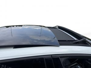 Volkswagen Golf R - Image 21