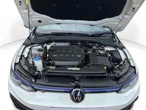 Volkswagen Golf R - Image 9