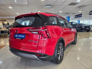 Mahindra XUV700 2.0T AX5 - Image 3
