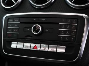 Mercedes-Benz A-Class A200 Style auto - Image 28