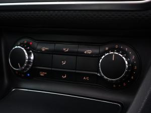 Mercedes-Benz A-Class A200 Style auto - Image 29