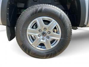 Volkswagen Amarok 2.0TDI double cab Life auto - Image 13