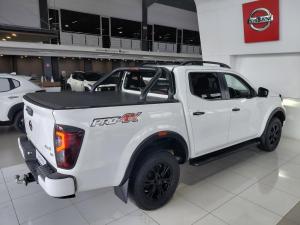 Nissan Navara 2.5DDTi double cab Pro-4X 4x4 - Image 8