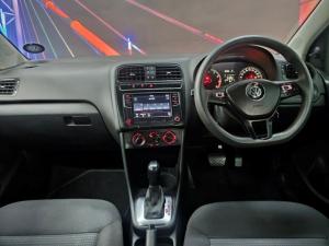 Volkswagen Polo Vivo hatch 1.6 Comfortline auto - Image 13