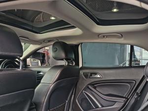 Mercedes-Benz GLA GLA200 auto - Image 11