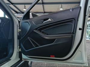 Mercedes-Benz GLA GLA200 auto - Image 9