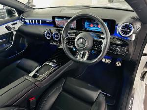 Mercedes-Benz CLA CLA35 4Matic - Image 4