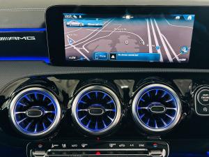 Mercedes-Benz CLA CLA35 4Matic - Image 9
