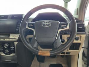 Toyota Land Cruiser Prado 2.8GD VX-L - Image 8