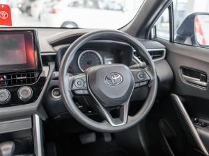 Toyota Corolla Cross 1.8 Xi - Image 8