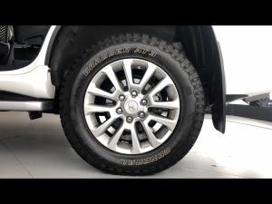 Toyota Land Cruiser Prado 2.8GD VX - Image 19