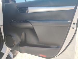 Toyota Hilux 2.4GD-6 double cab Raider manual - Image 26