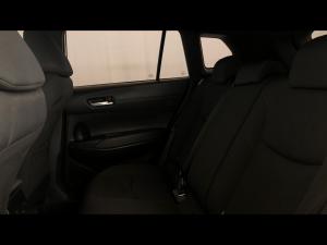 Toyota Corolla Cross 1.8 Xi - Image 11