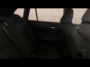 Toyota Corolla Cross 1.8 Xi - Image 12
