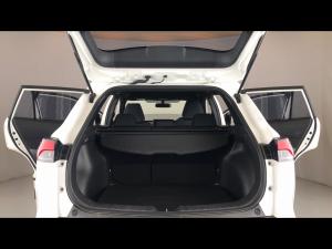 Toyota Corolla Cross 1.8 Xi - Image 13