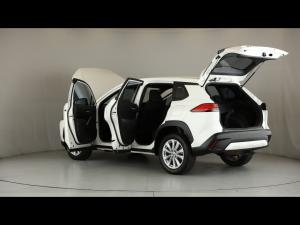 Toyota Corolla Cross 1.8 Xi - Image 25