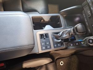 Toyota Land Cruiser Prado 2.8GD VX-R - Image 12