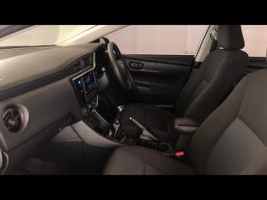 Toyota Corolla Quest 1.8 Plus manual - Image 7