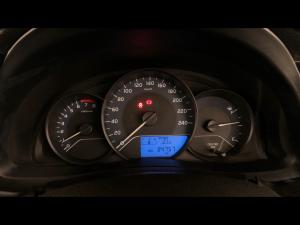 Toyota Corolla Quest 1.8 Plus manual - Image 9