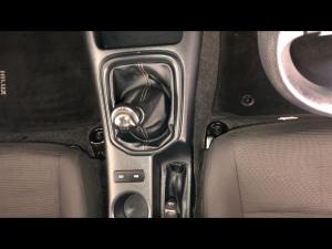 Toyota Hilux 2.4GD-6 single cab Raider manual - Image 15