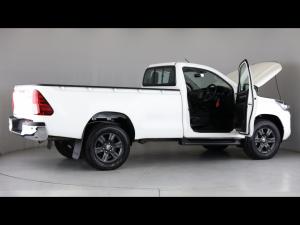 Toyota Hilux 2.4GD-6 single cab Raider manual - Image 31