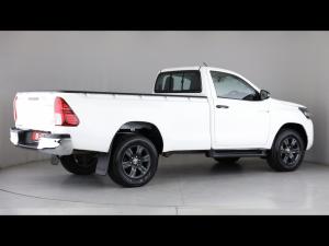 Toyota Hilux 2.4GD-6 single cab Raider manual - Image 2