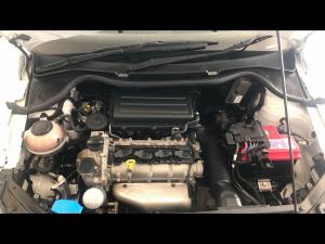 Volkswagen Polo Vivo hatch 1.4 Comfortline - Image 14