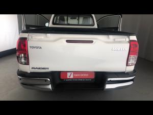 Toyota Hilux 2.4GD-6 single cab Raider manual - Image 13