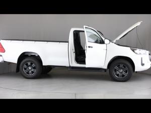 Toyota Hilux 2.4GD-6 single cab Raider manual - Image 30