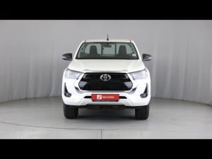 Toyota Hilux 2.4GD-6 single cab Raider manual - Image 4