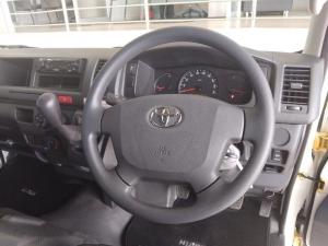 Toyota Hiace 2.5D-4D Ses-fikile 16-seater - Image 8