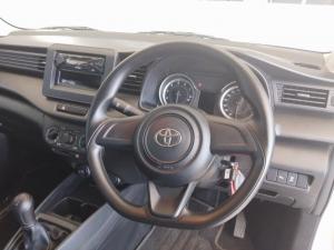 Toyota Rumion 1.5 S - Image 8