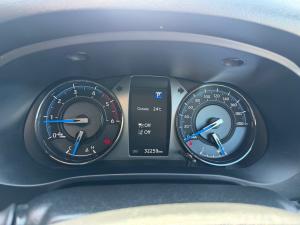 Toyota Hilux 2.8GD-6 48V double cab 4x4 Legend RS - Image 11