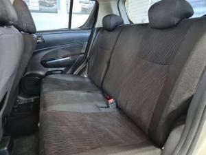 Suzuki Swift 1.2 GL - Image 12