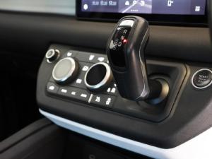 Land Rover Defender 110 P400 SE - Image 22