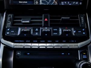 Toyota Land Cruiser 300 3.3D ZX - Image 20