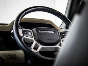 Land Rover Defender 110 D300 X-Dynamic HSE - Image 17