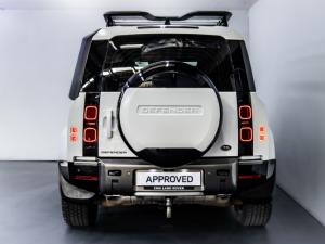 Land Rover Defender 110 D300 X-Dynamic HSE - Image 6