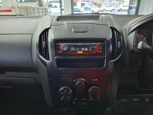 Isuzu D-Max Gen 6 250c single cab Fleetside - Image 10