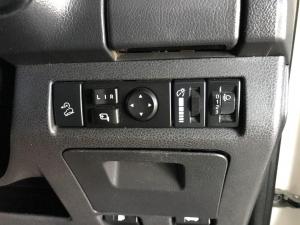 Isuzu D-Max 300 3.0TD double cab 4x4 LX auto - Image 17
