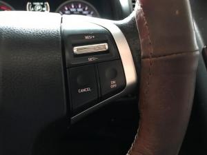 Isuzu D-Max 300 3.0TD double cab 4x4 LX auto - Image 20