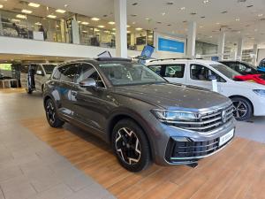 Volkswagen Touareg V6 TDI R-Line - Image 24