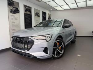 Audi e-tron 55 quattro Advanced - Image 1