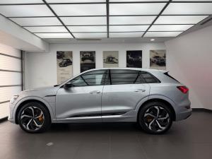 Audi e-tron 55 quattro Advanced - Image 4